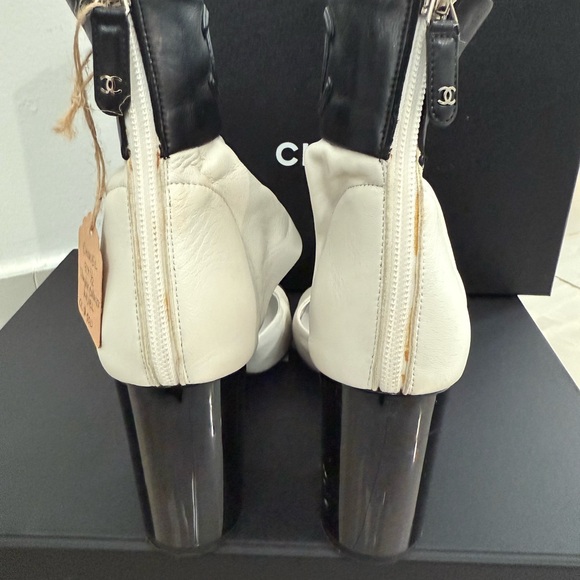 CHANEL Black and White Heeled Boots - Picture 3 of 5